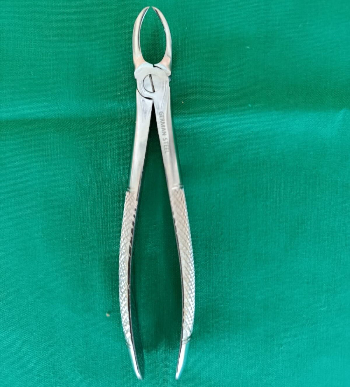 Upper Cowhorn Forceps